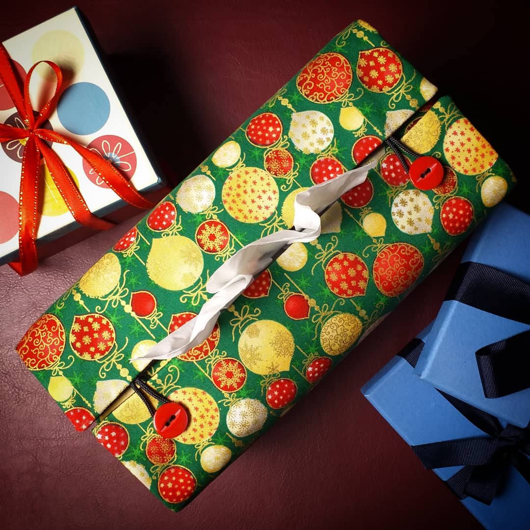Rectangular Fabric Tissue Box Cover - Christmas Baubles Design