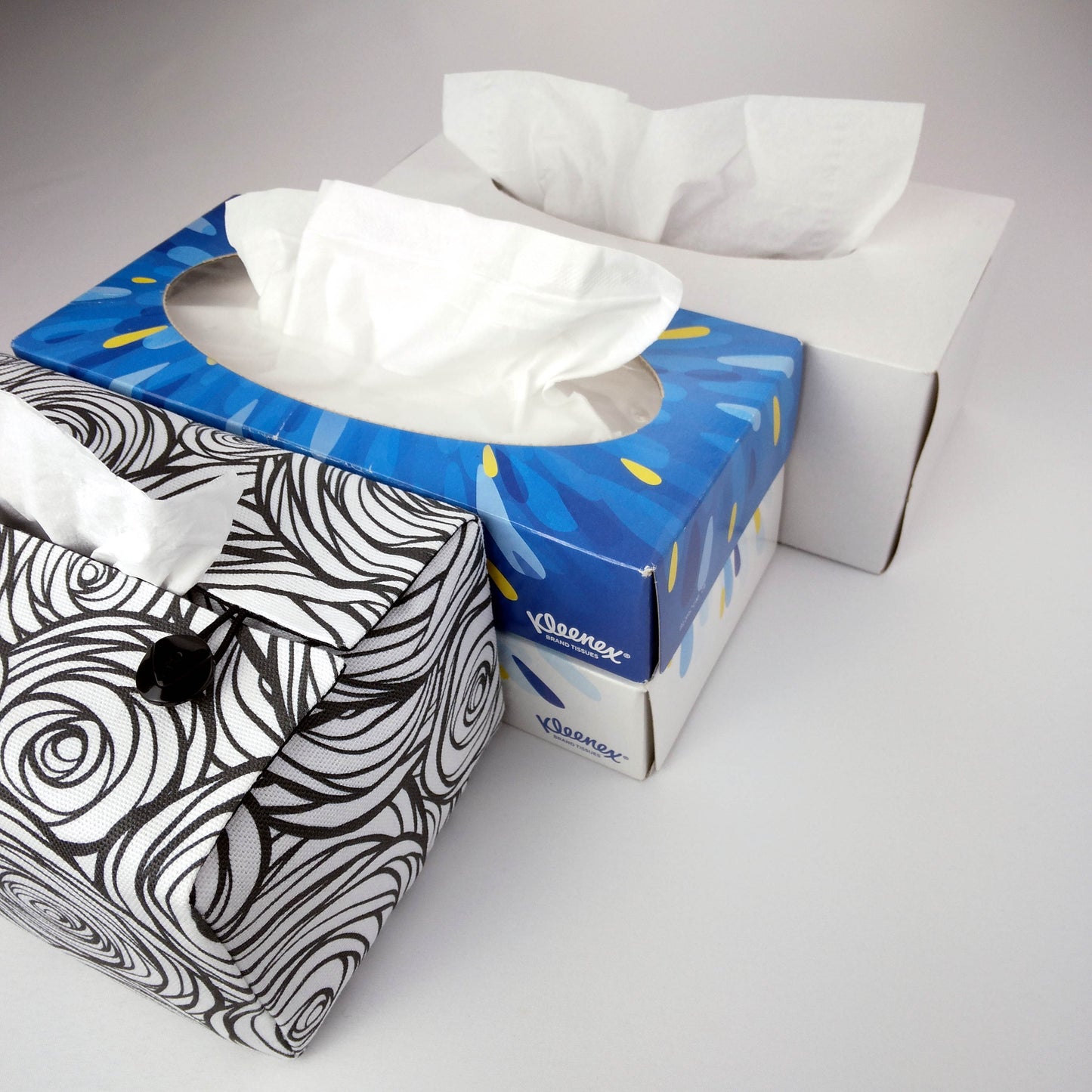 Rectangular Fabric Tissue Box Cover - Black & White Roses